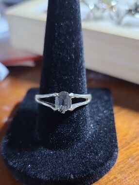 Silver Oval Stone Split-Shank Ring - Women Jewelry